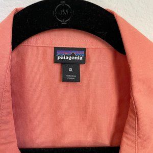 Patagonia Lightweight A/C Button-Down Shirt - Women's XL